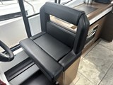Jeanneau NC 37 Helm Seat